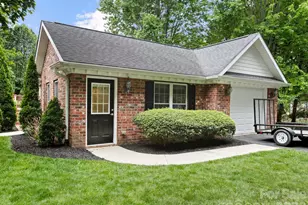 103 Berry Hill Dr, Hendersonville, NC 28791 - Photo 12