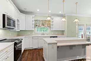 103 Berry Hill Dr, Hendersonville, NC 28791 - Photo 20