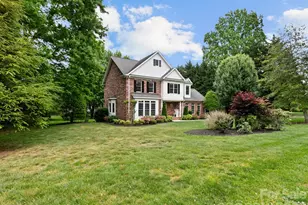 103 Berry Hill Dr, Hendersonville, NC 28791 - Photo 8