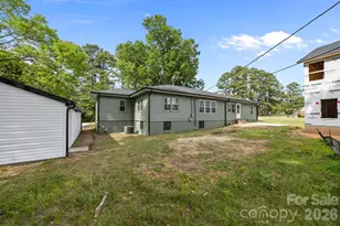 6109 Cora St, Charlotte, NC 28216 - Photo 30