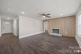 6109 Cora St, Charlotte, NC 28216 - Photo 8
