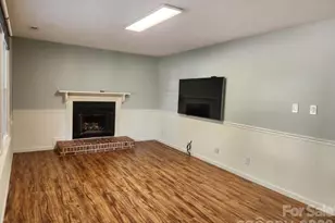 328 Swamp Fox Dr, Fort Mill, SC 29715 - Photo 6