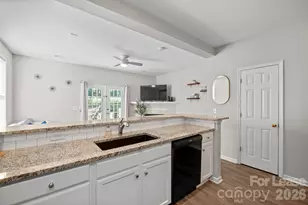 11339 Dundarrach Ln, Charlotte, NC 28277 - Photo 6