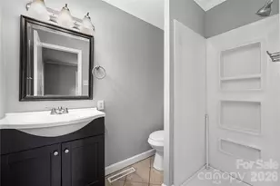 112 Robinette Ln, Statesville, NC 28677 - Photo 8