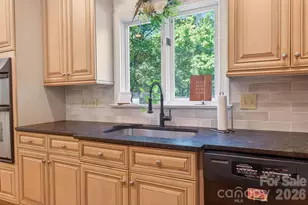 1819 Kilmonack Ln, Charlotte, NC 28270 - Photo 6