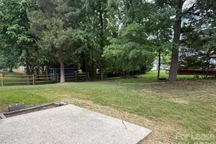 10411 Hellebore Rd, Charlotte, NC 28213 - Photo 22