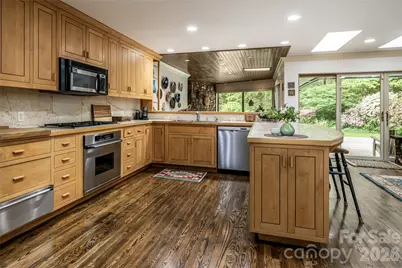 18 Forest Road, Asheville, NC 28803 - Photo 4