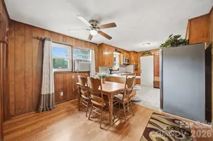 1329 33rd St SE, Conover, NC 28613 - Photo 6