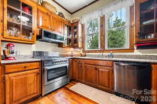 214 Webb St, Statesville, NC 28677 - Photo 14