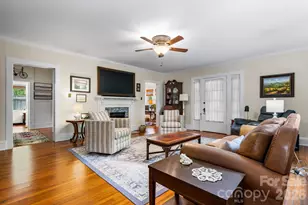 214 Webb St, Statesville, NC 28677 - Photo 6