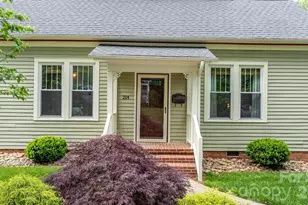 214 Webb St, Statesville, NC 28677 - Photo 2