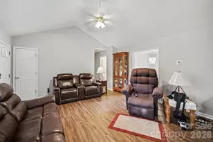 1401 Gordon Rd, Rock Hill, SC 29732 - Photo 4