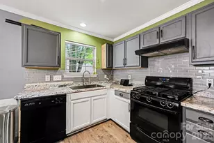 5846 Hewitt Dr, Charlotte, NC 28269 - Photo 10