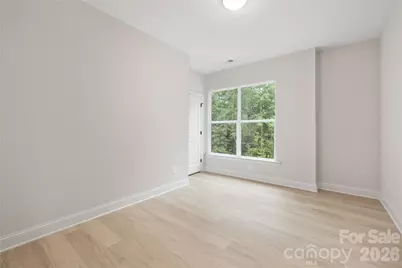 9218 Pinenoll Lane, Charlotte, NC 28215 - Photo 18