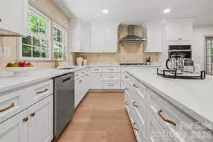 7806 Snowden Ln, Charlotte, NC 28270 - Photo 8