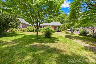 1217 Belrose Ln, Charlotte, NC 28209 - Photo 2