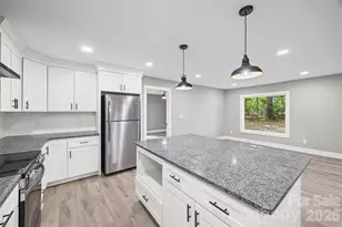 5950 Lake Wylie Rd, Clover, SC 29710 - Photo 6