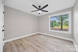 5950 Lake Wylie Rd, Clover, SC 29710 - Photo 18