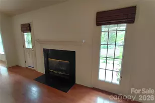 1016 Thorncrest Dr, Fletcher, NC 28732 - Photo 6