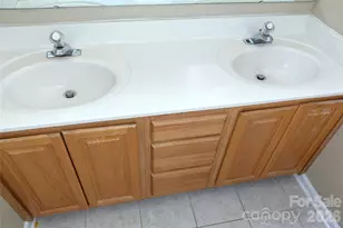 1016 Thorncrest Dr, Fletcher, NC 28732 - Photo 24