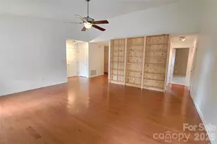 1016 Thorncrest Dr, Fletcher, NC 28732 - Photo 10
