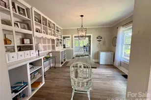 2709 N Main Ave, Newton, NC 28658 - Photo 14