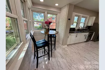 2709 N Main Avenue, Newton, NC 28658 - Photo 12
