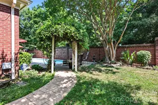7014 Walton Heath Ln, Charlotte, NC 28277 - Photo 22