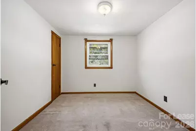 8830 US 19W Highway, Burnsville, NC 28714 - Photo 14