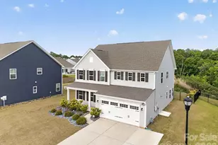 4067 Allenby Ln, Fort Mill, SC 29707 - Photo 2