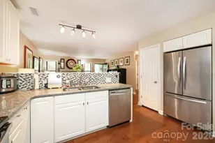 2772 Dogwood Hills Ct, Fort Mill, SC 29715 - Photo 12