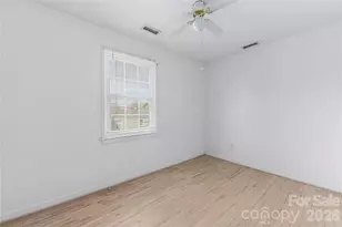 540 Wakefield Dr, Charlotte, NC 28209 - Photo 22