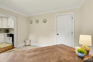 4065 Hiddenbrook Dr, Charlotte, NC 28205 - Photo 18