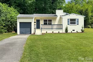 4065 Hiddenbrook Dr, Charlotte, NC 28205 - Photo 2