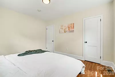 4065 Hiddenbrook Drive, Charlotte, NC 28205 - Photo 14