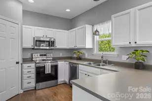 122 Fallen Spruce Dr, Asheville, NC 28806 - Photo 16