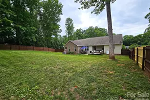 111 Old Hickory Dr, Morganton, NC 28655 - Photo 12