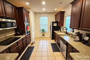 111 Old Hickory Dr, Morganton, NC 28655 - Photo 20