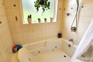 111 Old Hickory Dr, Morganton, NC 28655 - Photo 28