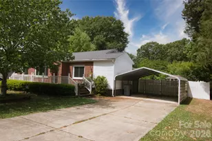 204 Clinton Ave, Clover, SC 29710 - Photo 2