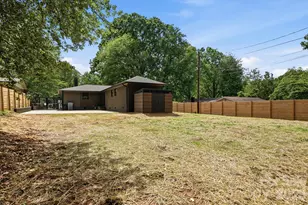 4017 Leeds Dr, Charlotte, NC 28205 - Photo 32