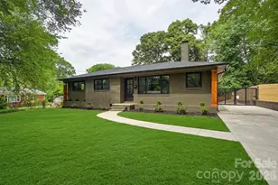 4017 Leeds Dr, Charlotte, NC 28205 - Photo 2