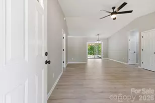 24 Sagefield Dr, Candler, NC 28715 - Photo 4