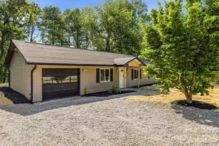 24 Sagefield Dr, Candler, NC 28715 - Photo 2