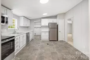 90 High Point Rd, Weaverville, NC 28787 - Photo 10
