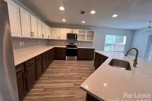 2304 Harwood Hills Ln, Charlotte, NC 28214 - Photo 12