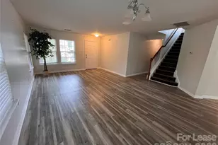 2304 Harwood Hills Ln, Charlotte, NC 28214 - Photo 4