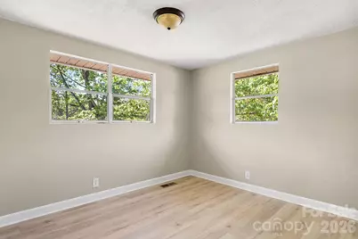 508 South Avenue SW, Valdese, NC 28690 - Photo 12