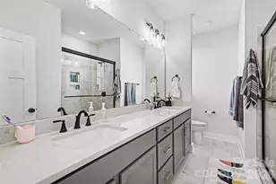 2305 Rozzelles Ferry Rd, Charlotte, NC 28208 - Photo 24