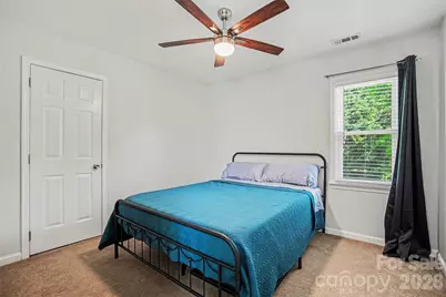 9900 Davis Lake Parkway, Charlotte, NC 28269 - Photo 18